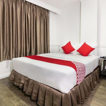 Oyo 175 Hotel Elegant Baguio City Екстер'єр фото