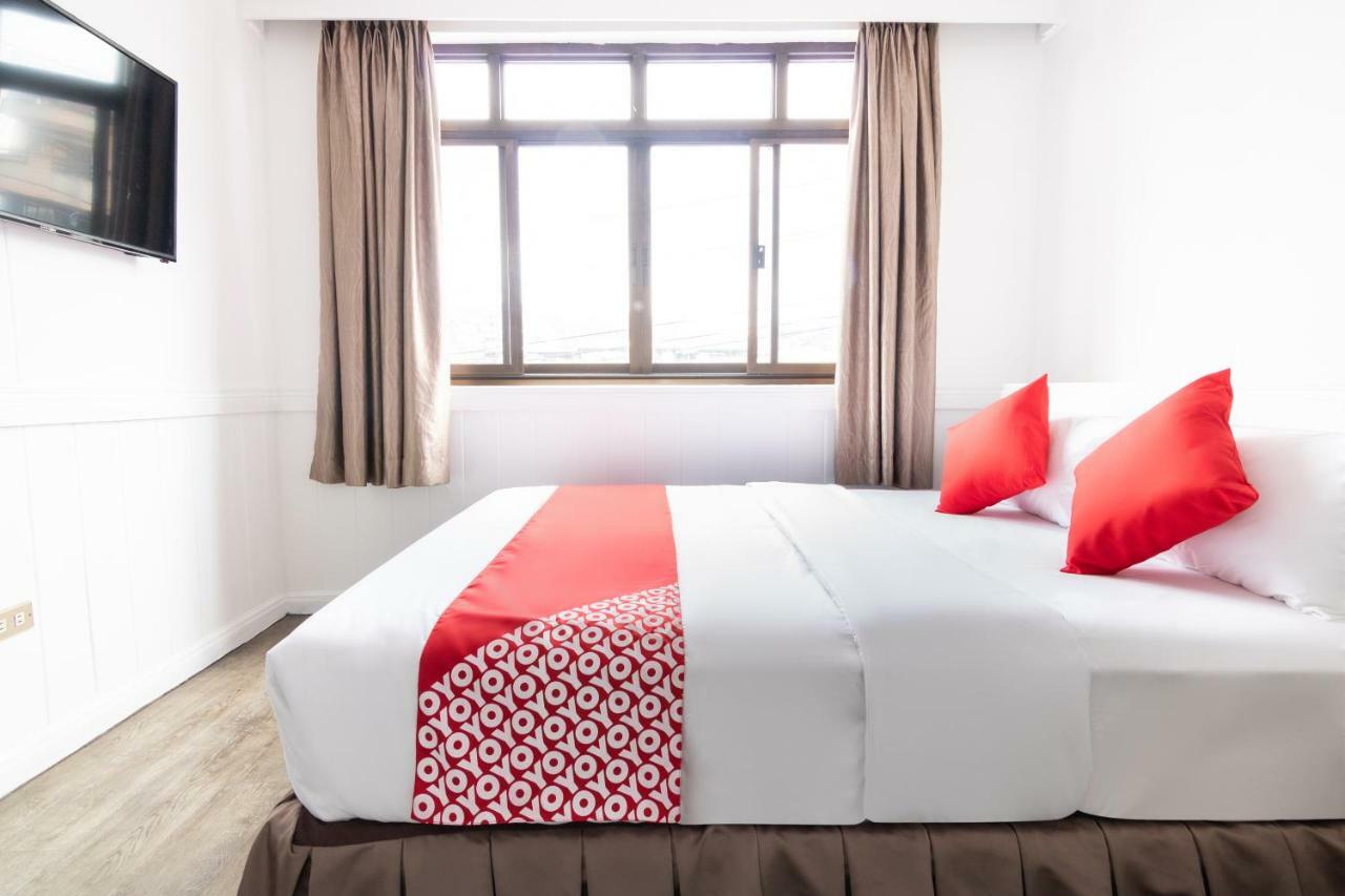 Oyo 175 Hotel Elegant Baguio City Екстер'єр фото